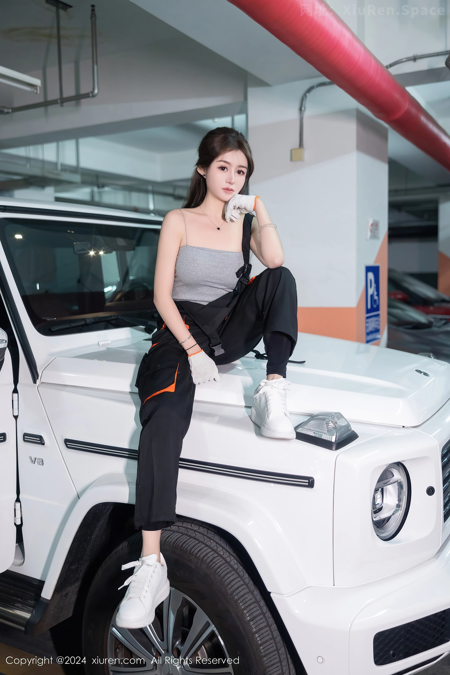 图片[2]-[XiuRen秀人网]VOL.8171 模特林幼一大G场景性感黑色紧身情趣服秀翘臀美腿撩人诱惑写真81P-秀人网官方网站